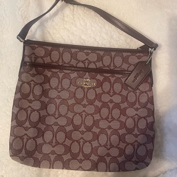 COACH crossbody - Picture 1 of 2